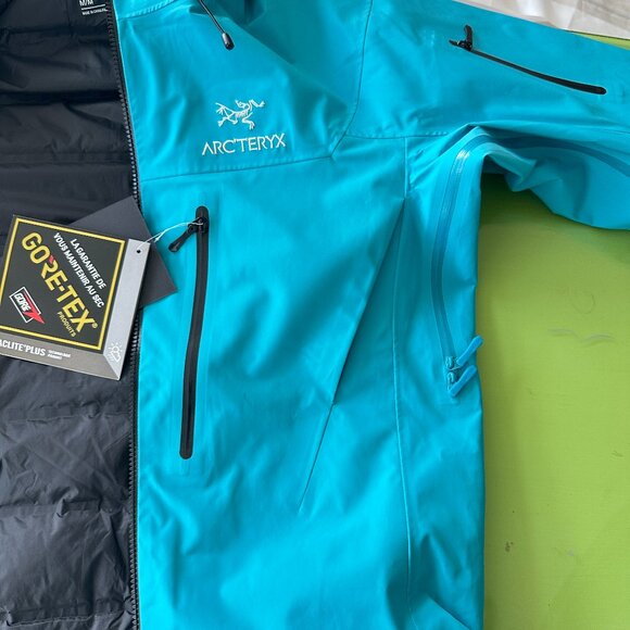 ARC'TERYX Alpha SV7 3-in-1 Down Jacket - Picture 6 of 8